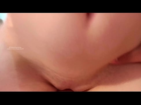 ❤️ Magasin oma õe toas ja nii ma ärkasin üles ❤️ Pornovideo at et.com-milf-300.ru ☑